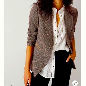 8hrs Sale!! Paige Chelsee Plaid blazer